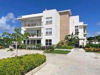 Stylish Condo Steps From Beach! - 9