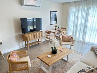 Stylish Condo Steps From Beach! - 6