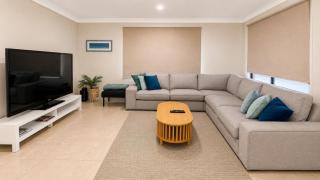 Busselton Beach Villa - Family & Pet Friendly - 9