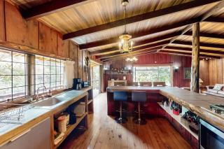 Barva Forest Cabin w/ Deck, Mtn Views - 4