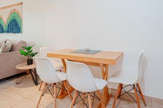 3 Mi to Beach: Modern Santa Cruz 2BR Condo - 6
