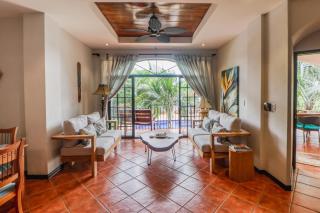 Walk to Flamingo Beach: 2-Unit Base w/ Ocean Views - 7