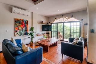 Shared Pool & Outdoor Kitchen: Flamingo Beach Gem - 9