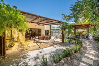 Pool & Large Patio: Playa Carrillo 3BR Family Home - 9