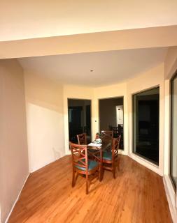 RockCliff Resort Executive Room at Kashmir Point - 10 min to GPO - 4