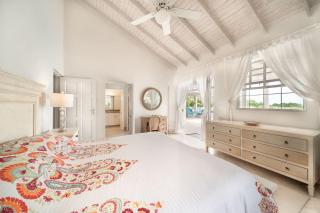 Lovely Villa, Stunning Sea Views - 2