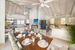 Lovely Villa, Stunning Sea Views - 4
