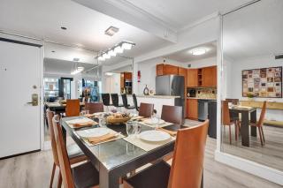 Classic Resort Amenities Condo Steps from the Beach with Gym and Pool 1208 - 3