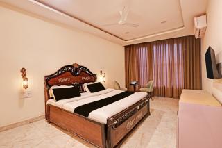 Townhouse Rau Circle Formerly Hotel U Turn & Restaurant - 5