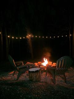 Outdoor Cinema, Fire Pit Private RV Retreat - 8