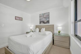 Beach Condo with Resort Perks, Pools, Fitness Center, and a Relaxing Bathtub 916 - 5