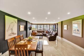 Beachside Condo with Resort Amenities, Including Pools, Gym, and Bathtub 503 - 2