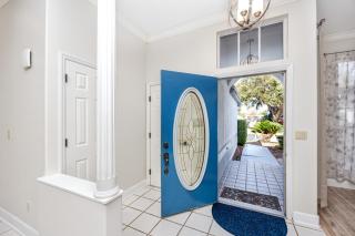 Palm Harbor Paradise - Spacious Home In Quiet Neighborhood with Heated Pool, Billiard Room, Hot Tub - 3