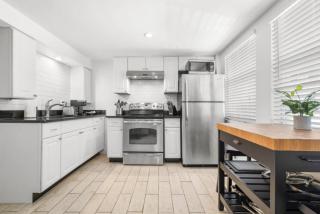 Little Hyde Out - Updated Hyde Park 1st Floor Apartment - 9