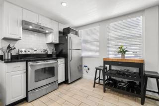 Little Hyde Out - Updated Hyde Park 1st Floor Apartment - 6
