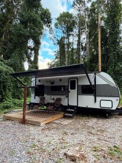 Outdoor Cinema, Fire Pit Private RV Retreat - 9