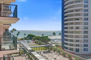Modern 4BR with Ocean Views Pools and Direct Beach Access - Miami Beach - 8