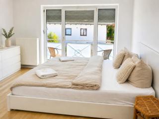 OG1 R City Wohnung mit Balkon 15min bis Salzburg - 2