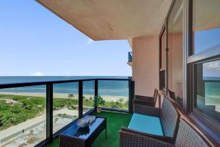 Oceanfront Escape with Resort Amenities Gym Pools and Sauna 1408 - Miami Beach - 7