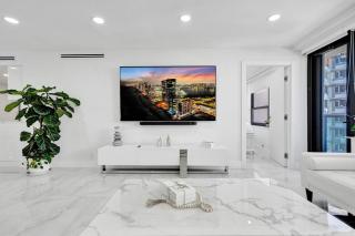 Oceanfront Escape with Resort Amenities Gym Pools and Sauna 1408 - Miami Beach - 5