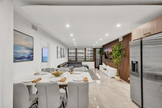 Modern 3BR Ocean view Condo with Pools, Gym and Sauna 1407 - 3