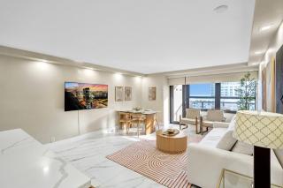 Luxury Oceanview Beachfront Condo Grand Balcony 1403 - 4