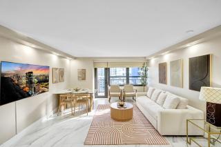 Luxury Oceanview Beachfront Condo Grand Balcony 1403 - 3