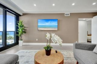 3BR 2BA Oceanfront Retreat Pools and Beach Access 706 - 3
