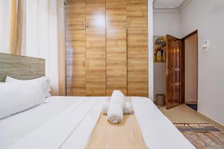 SeyniKe 2BR Apartment - Nyali - AC, WiFi - Parking - 9