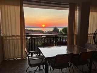 MyNook Santa Marina 2-Bedroom Apartment - 9
