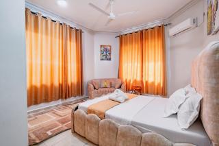 SeyniKe 3BR Family Apartment, Nyali, AC, Fast WiFi & Parking - 5