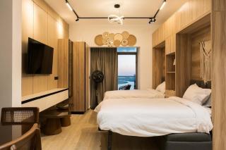 17th Floor Stunning Views Stylish Studio - 0