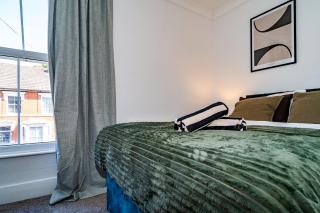 Bold Boutique look - Sleeps 10 - Garden - Parking - 1