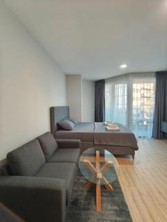 GIA Paradise Apartments 12 - 2