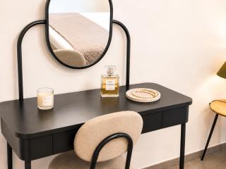 Urban Base Rooms & Apartments - 5