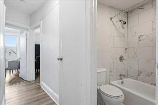 Newly Renovated 3BR with Den Sleeps 8 Near NYC - 5
