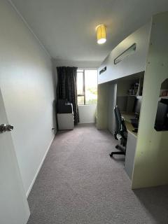 4 Bed rooms Fully furnished, Spacious Living Area - 4