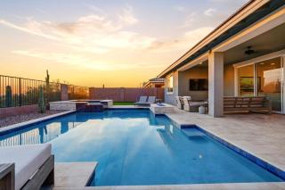 Exceptional Desert Escape with Pool and Spa - 0