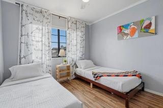 Bright & Spacious Family Retreat - 3
