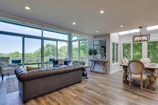 Luxury Poconos Townhouse with Resort Perks! - 0