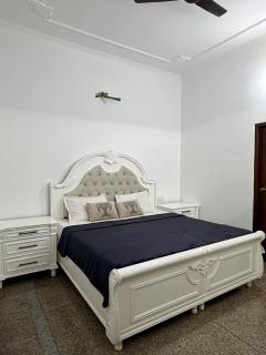 6 Bedroom Manor in Phagwara - 2