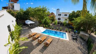 Casa Bonita with Private Pool 80 m from the Beach - 8