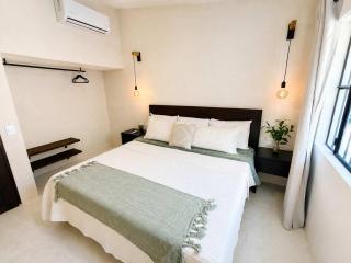 Casa Bonita with Private Pool 80 m from the Beach - 1