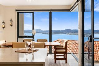 The View Sandy Bay 5 bedroom - 1
