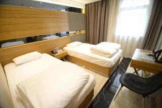 Hong Thai Hotel - 2