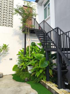 Frangipani Private Garden Guest Suite Free Netflix - 1