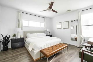 2 Homes on 1 Property Pool Sleeps 18 Near DT - 1
