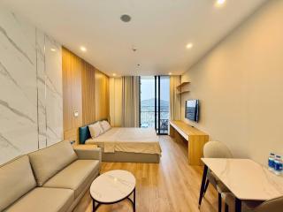 Thien An's Luxury Apartment The Holiday Ha Long - 9