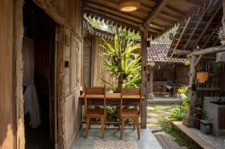 Arta Wooden House - 2