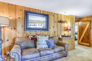 Charming cabin with fireplace & great deck - near golf trails ski resor & town - 7